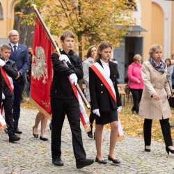 Nadanie imienia Wandy Chotomskiej Szkole Podstawowej w Młochowie 